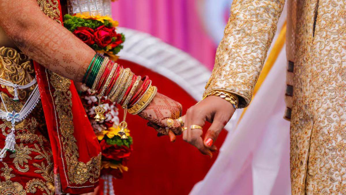 https://www.jagranimages.com/images/newimg/26072025/26_07_2025-why_women_delay_marriage_23995189_182126131.jpg