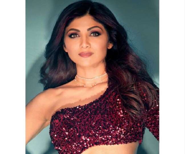 Super Dancer Chapter 4: शिल्पा शेट्टी और गोविंदा का 'लाल दुपट्टे वाली' पर देखें धमाकेदार डांस- Watch Video