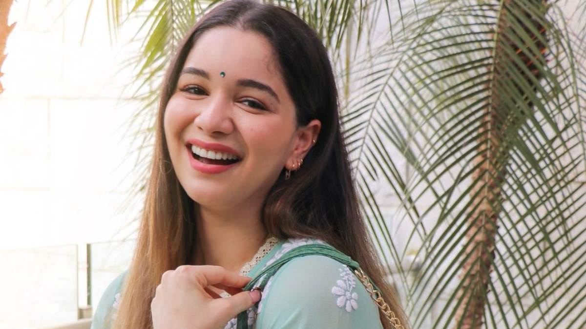 Sara Tendulkar News: शुभमन गिल से ब्रेकअप की खबरों के बीच सारा तेंदुलकर  ओलिव ग्रीन ड्रेस में हुईं स्पॉट, जानें कैसा था हाल! - Sachin Tendulkar  daughter Sara Tendulkar amid ...