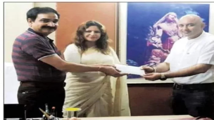 सोनाली ने हरियाणा कला परिषद के हिसार जोन का औपचारिक मुख्य सलाहकार बनवाया था।