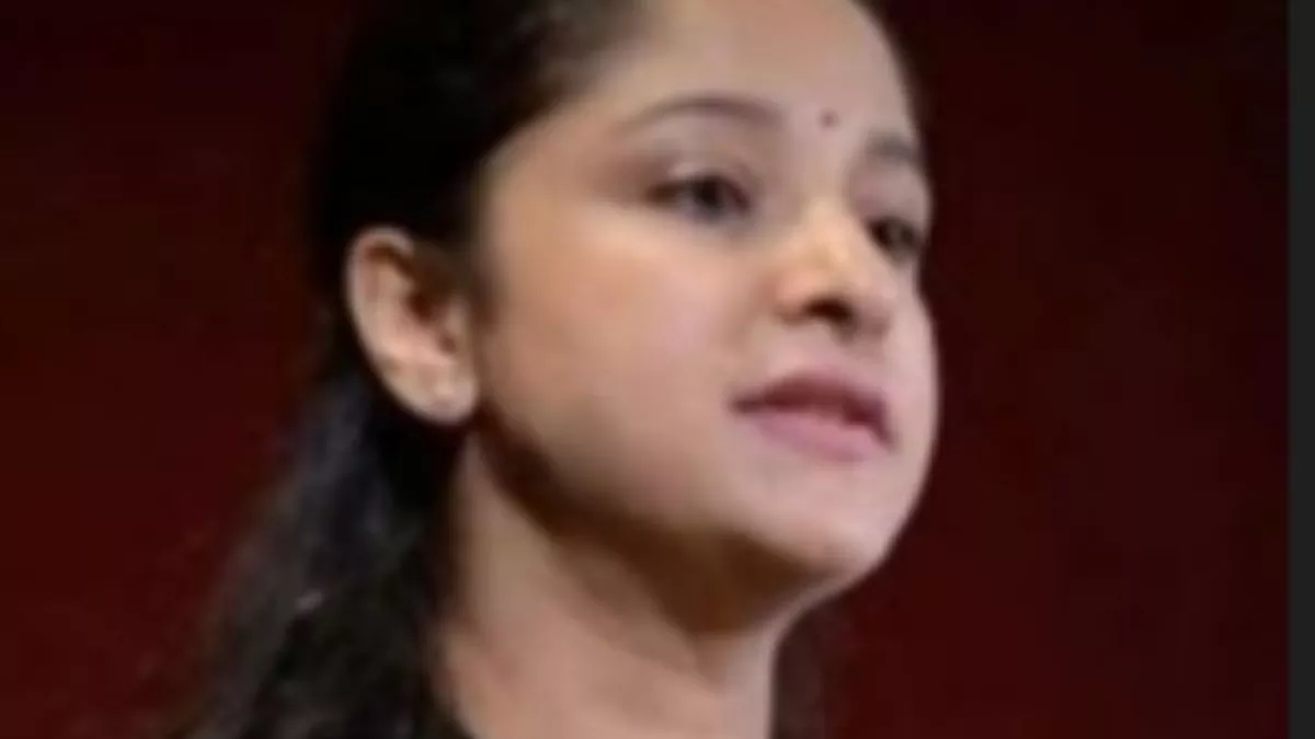 Success Story: स्कूल में फेल होने वाली रुक्मिणी रियार ने UPSC परीक्षा में किया था टॉप, जानें इनकी पूरी कहानी