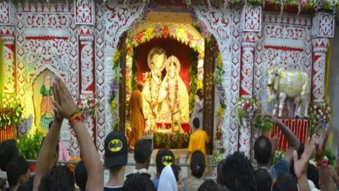 Krishna Janmashtami 2023: मंदिर के अंदर व बाहर होंगे कान्हा के जन्म के लाइव दर्शन