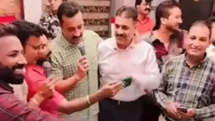 गैंगस्टर की पार्टी में डांस करना पड़ा महंगा