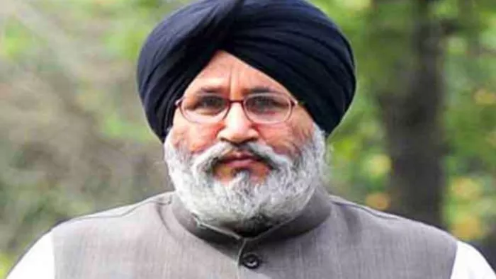 भगवंत मान ने राज्यपाल के साथ टकराव की नीति अपनाकर संवैधानिक संकट पैदा किया: शिअद