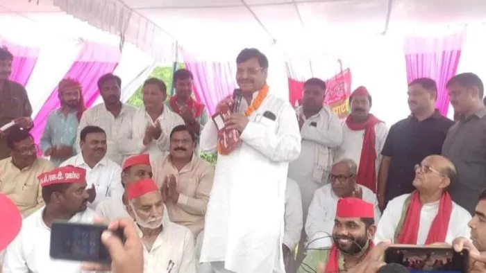 यूपी में तेज हुआ उपचुनाव का महासंग्राम, घोसी में दारा सिंह चौहान के खिलाफ खूब गरजे शिवपाल