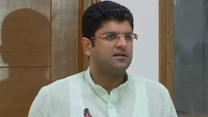 बीजेपी के साथ गठबंधन नहीं करेगी जेजेपी- दुष्यंत चौटाला (फाइल फोटो)