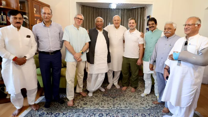 नेशनल कॉन्फ्रेंस और कांग्रेस के बीच सीट शेयरिंग को लेकर आज फिर होगी बैठक