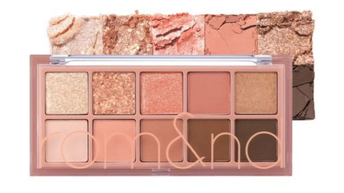 अपने मेकअप को ग्लैमरस लुक देने के लिए खरीदें ये कोरियन Eyeshadow पैलेट और बनाए इन्हें अपनी खूबसूरती का राज़!