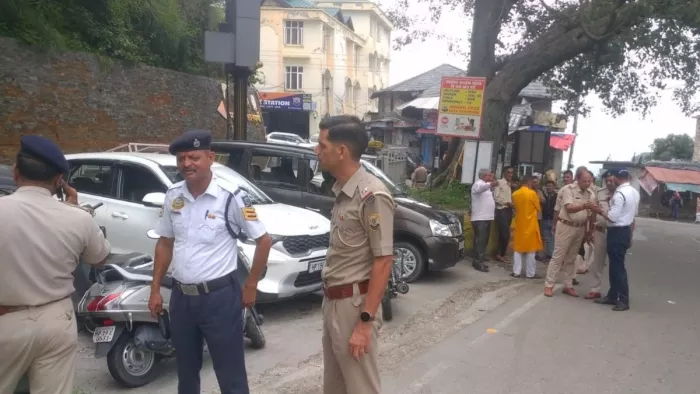 थाना प्रभारी ने भरवाई चौक में जांची व्यवस्था