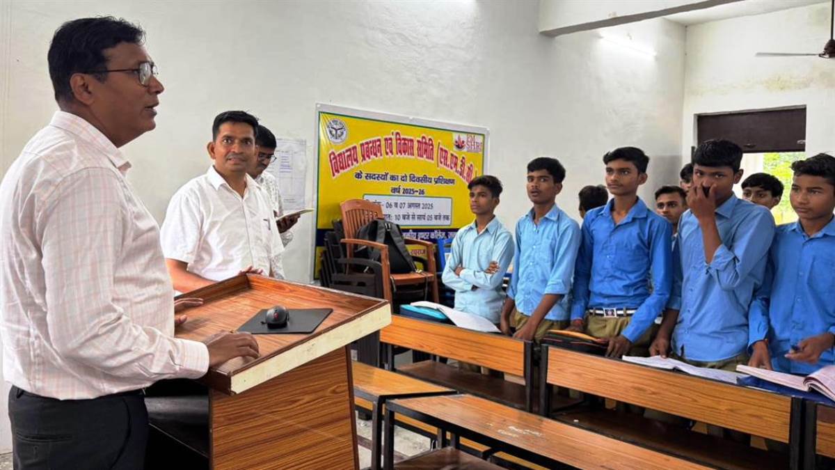 https://www.jagranimages.com/images/newimg/26082025/26_08_2025-25man_41_25082025_455.jpg