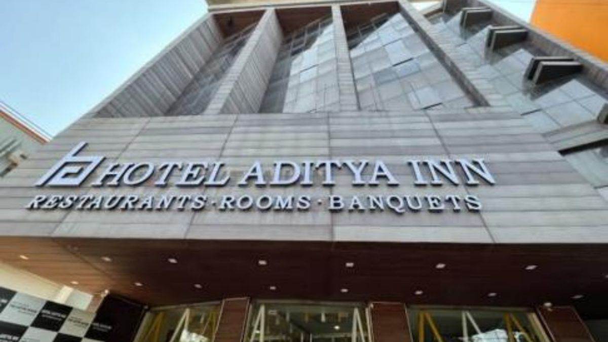 https://www.jagranimages.com/images/newimg/26082025/26_08_2025-ara_hotel_24025627.jpg