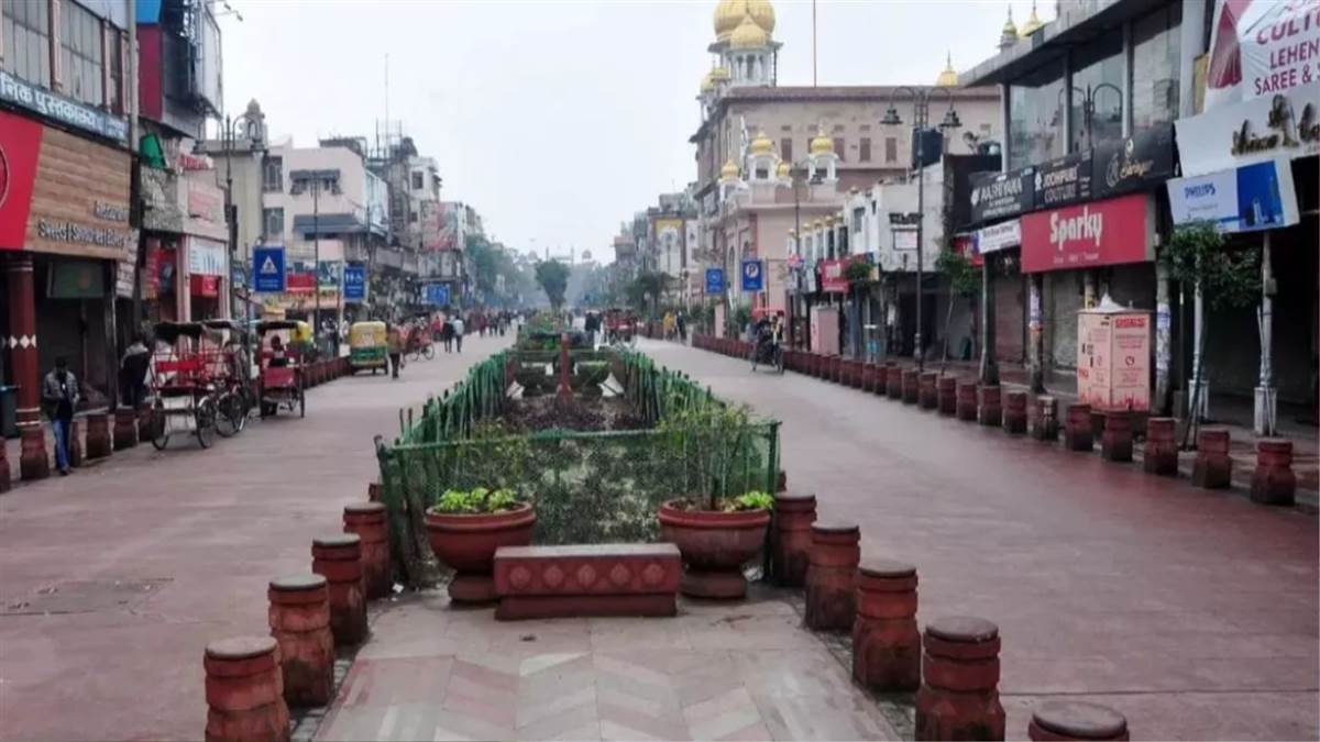 https://www.jagranimages.com/images/newimg/26082025/26_08_2025-chandni-chowk_24026133_2217569.jpg