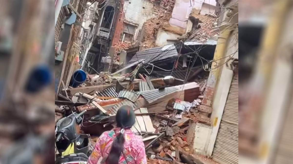 https://www.jagranimages.com/images/newimg/26082025/26_08_2025-collapse_1_24025311.jpg
