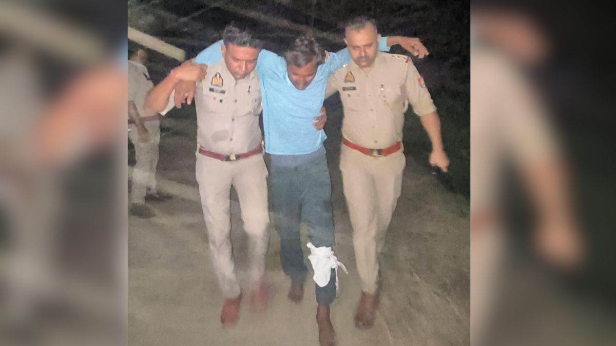 https://www.jagranimages.com/images/newimg/26082025/26_08_2025-cow_smuggler_encounter_arrested_24025467.jpg