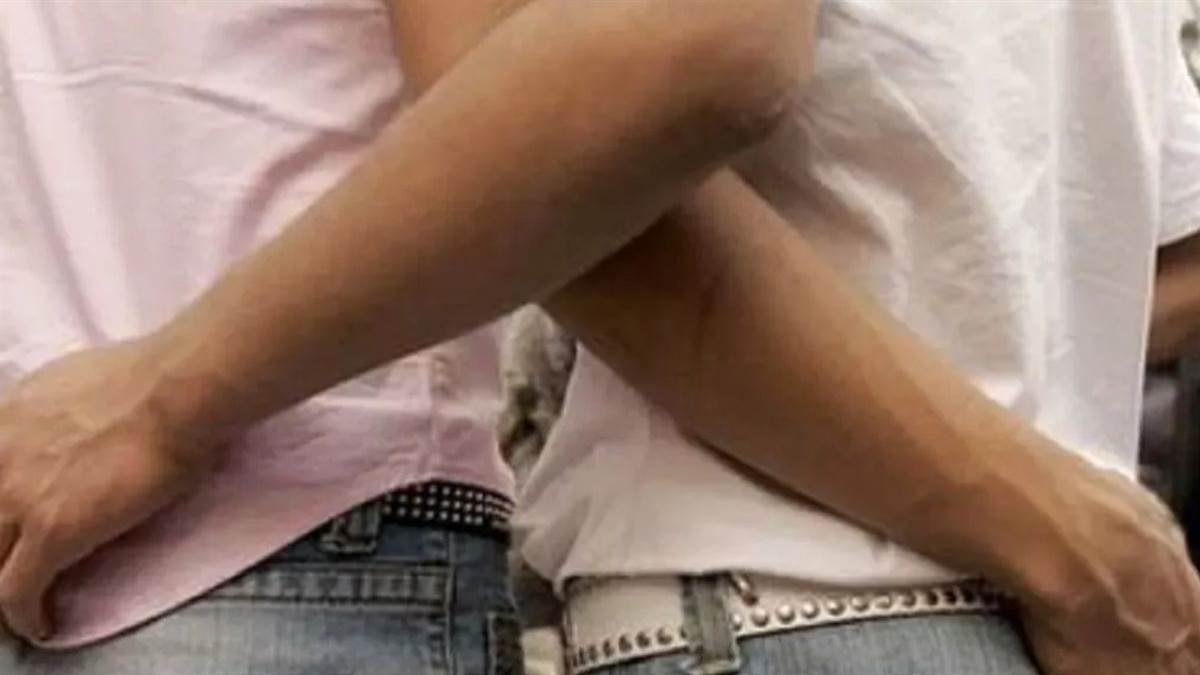 https://www.jagranimages.com/images/newimg/26082025/26_08_2025-gay_24026128_221039591.jpg