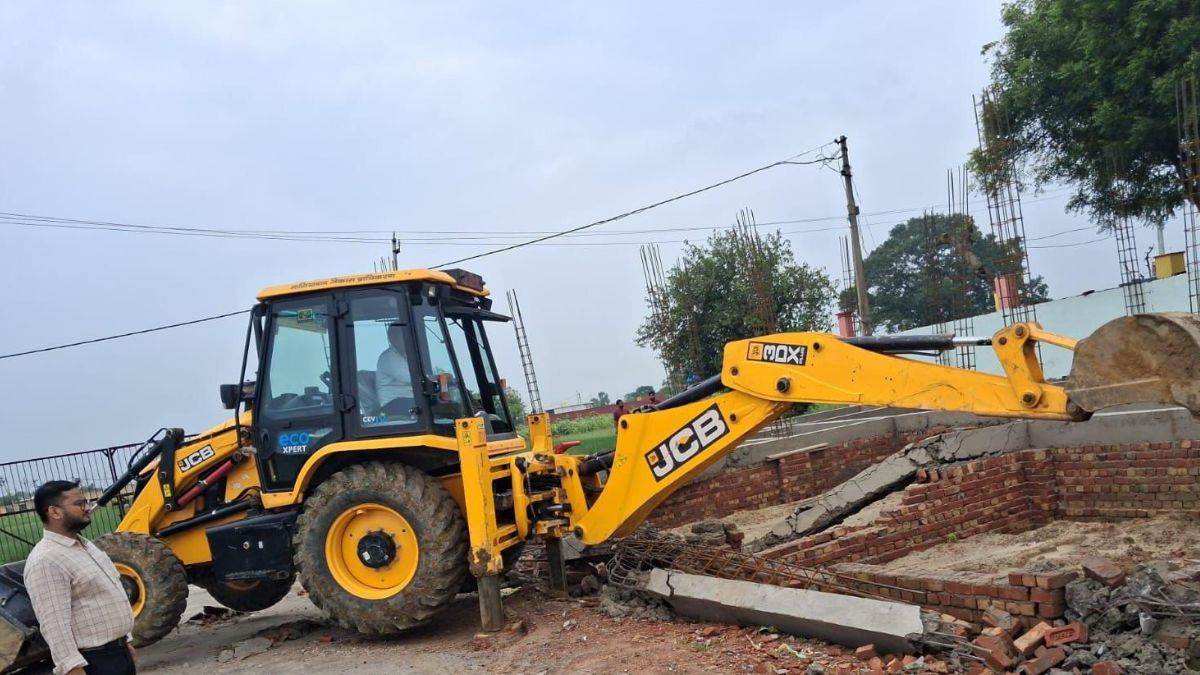 ncr noida news anti encroachment drive begins in greater noida