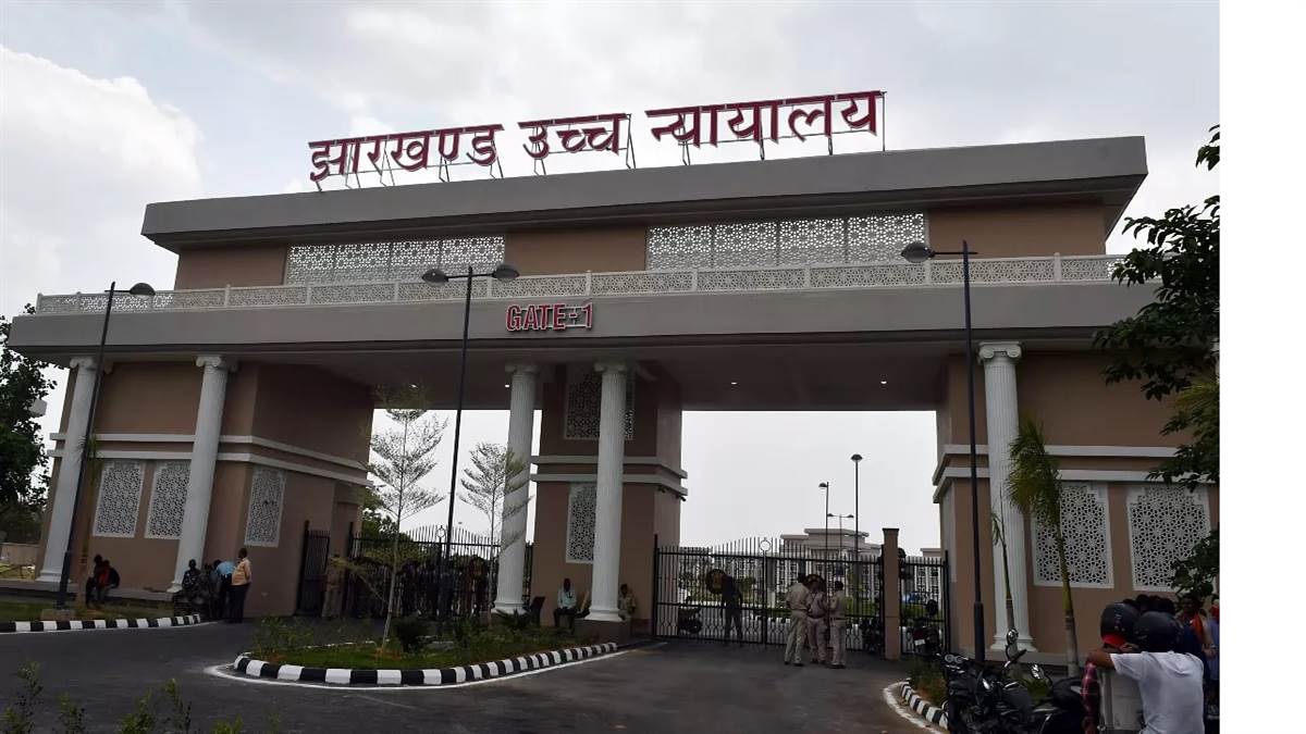 https://www.jagranimages.com/images/newimg/26082025/26_08_2025-high_court_24025385.jpg