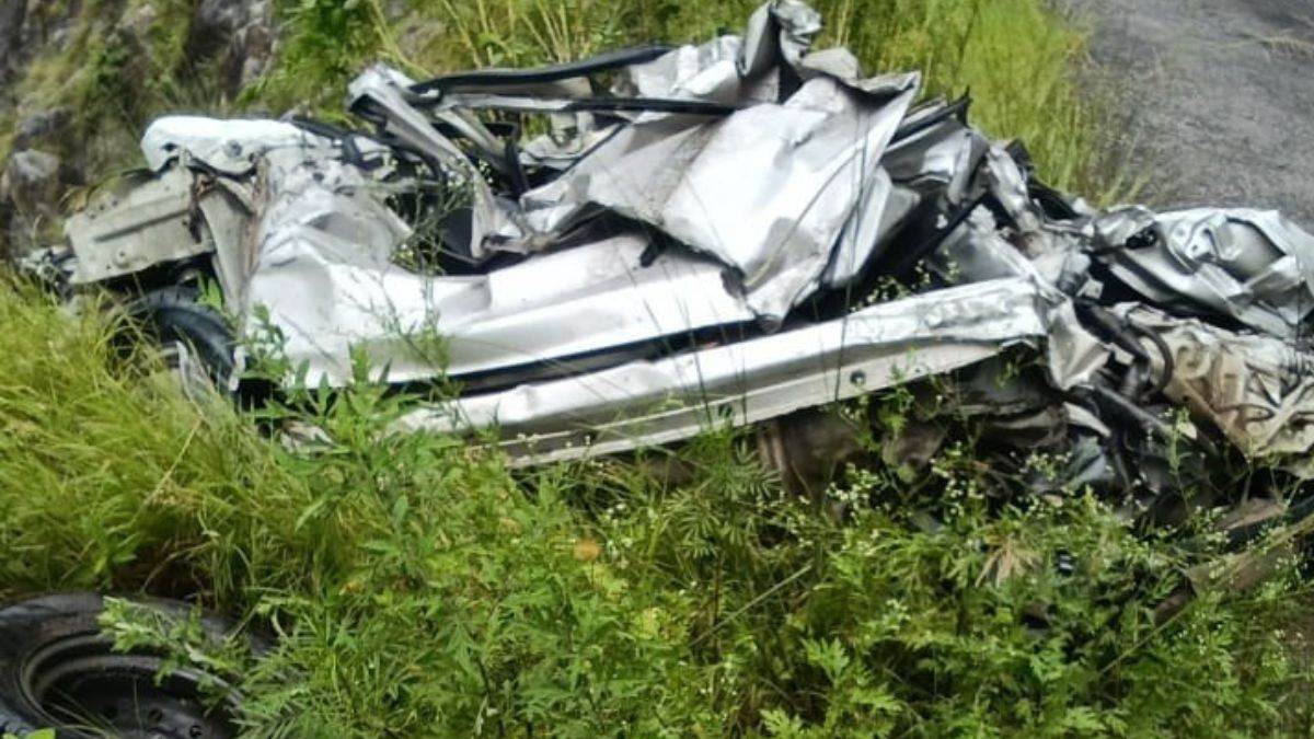 https://www.jagranimages.com/images/newimg/26082025/26_08_2025-kinnaur_road_accident_24025804.jpg