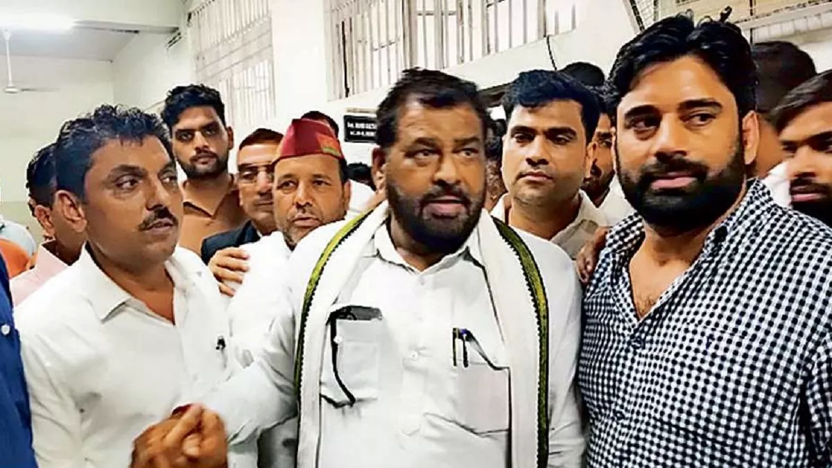 Meerut News : मुखिया गुर्जर पर चार जिलों में दर्ज हैं 14 मुकदमे, बोले- हमारा दम घोटने का किया जा रहा प्रयास