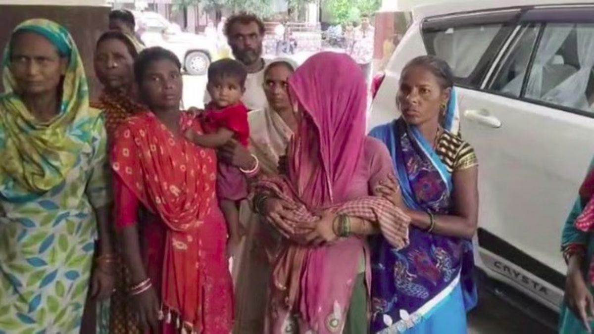 https://www.jagranimages.com/images/newimg/26082025/26_08_2025-new_born_child_dead_body_24026011.jpg