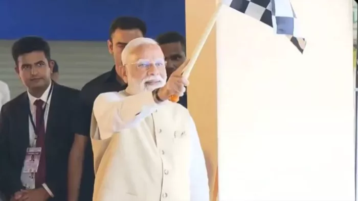 मारुति सुजुकी ने जनवरी 2025 में भारत मोबिलिटी ग्लोबल एक्सपो में 'ई-विटारा' को प्रदर्शित किया था।