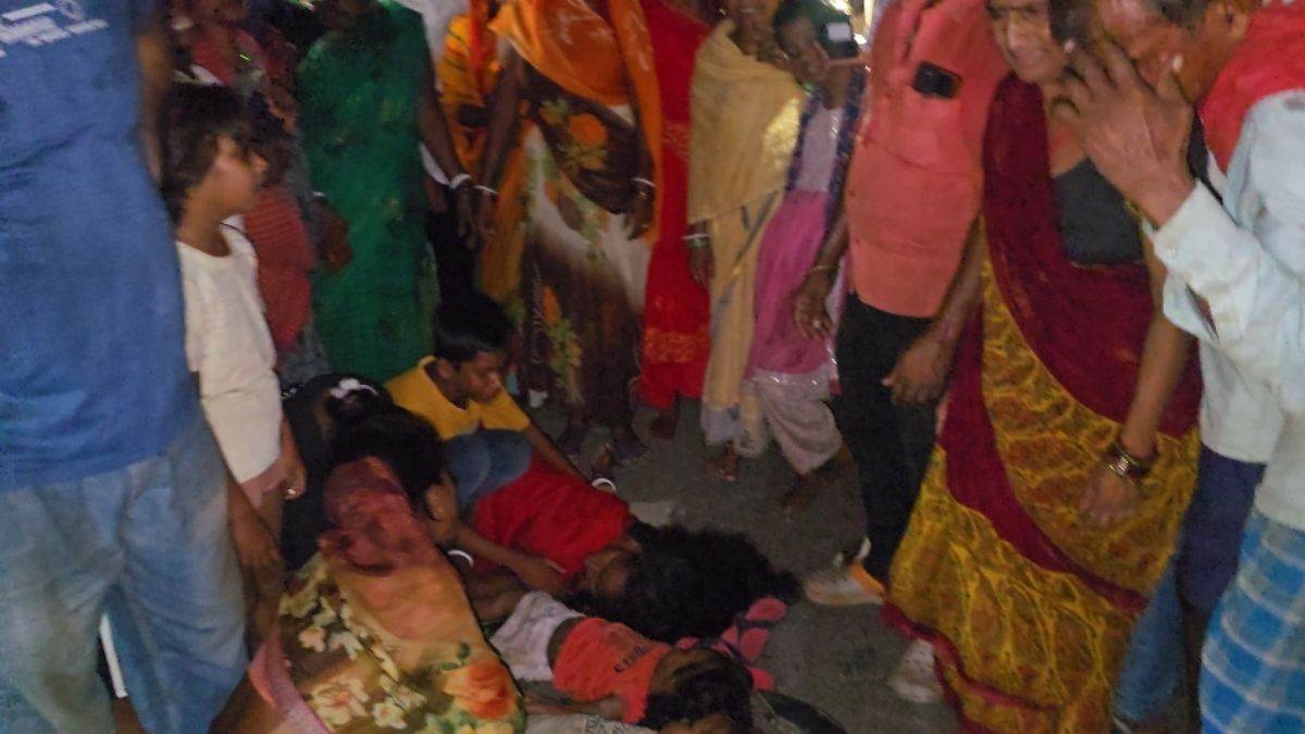 https://www.jagranimages.com/images/newimg/26082025/26_08_2025-road_accident__4_24025191.jpg