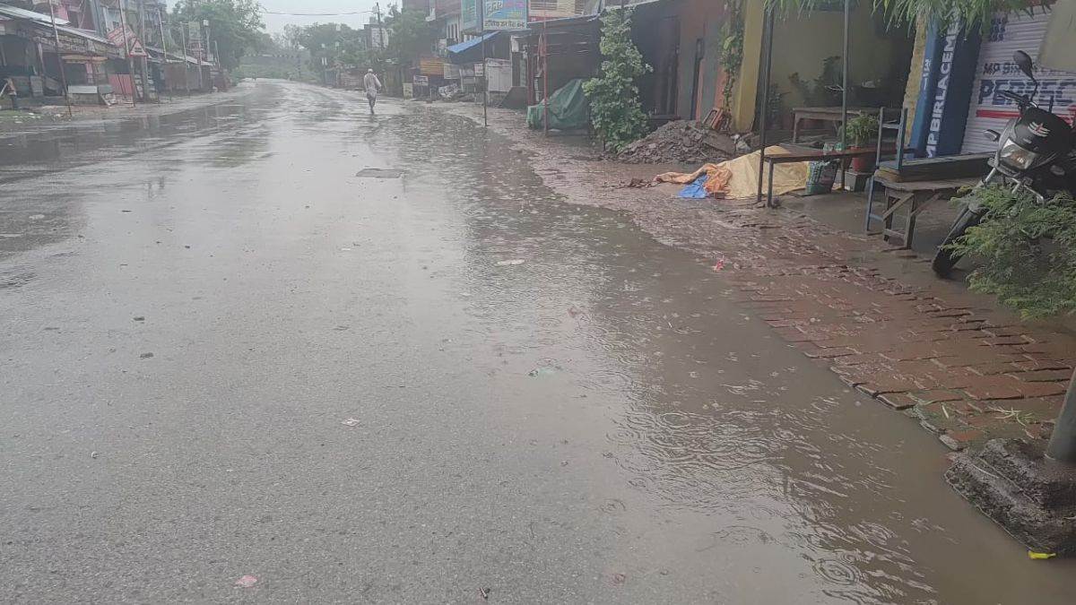 https://www.jagranimages.com/images/newimg/26082025/26_08_2025-sultanpur_news_24025165.jpg