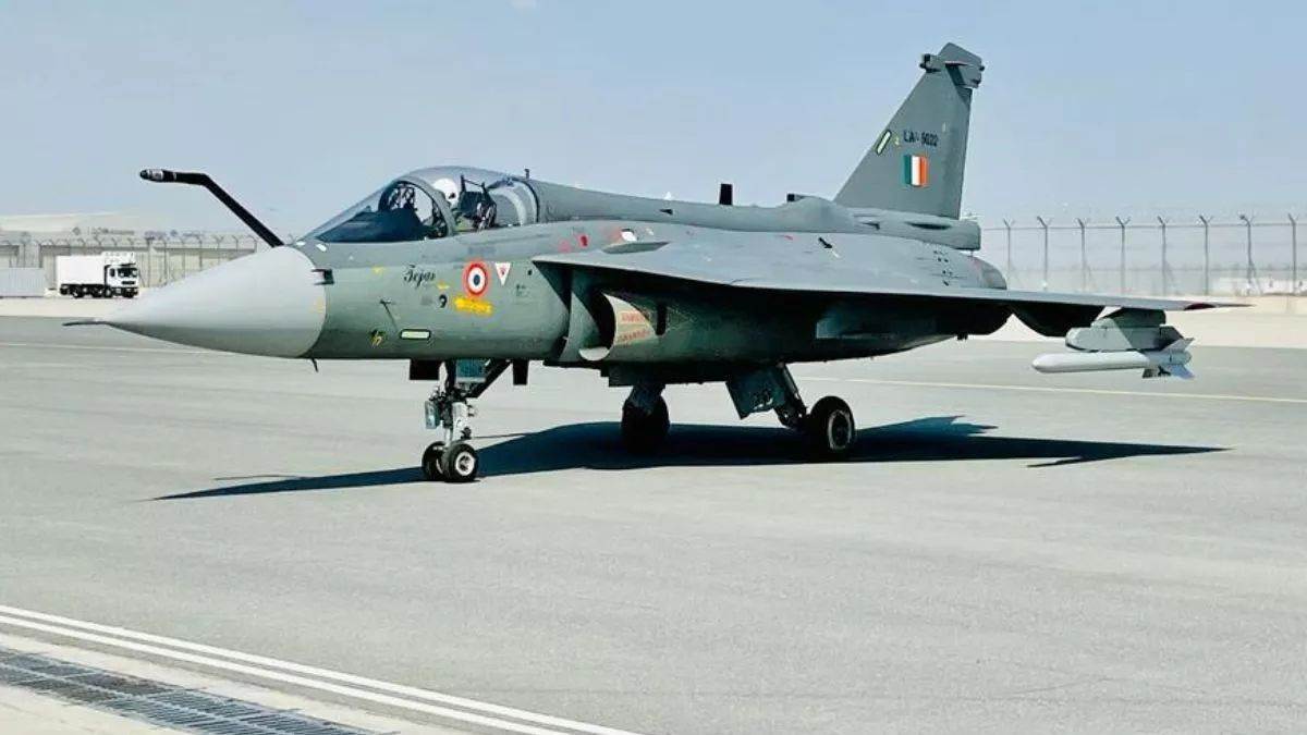 https://www.jagranimages.com/images/newimg/26082025/26_08_2025-tejas_24026180_232731730.jpg