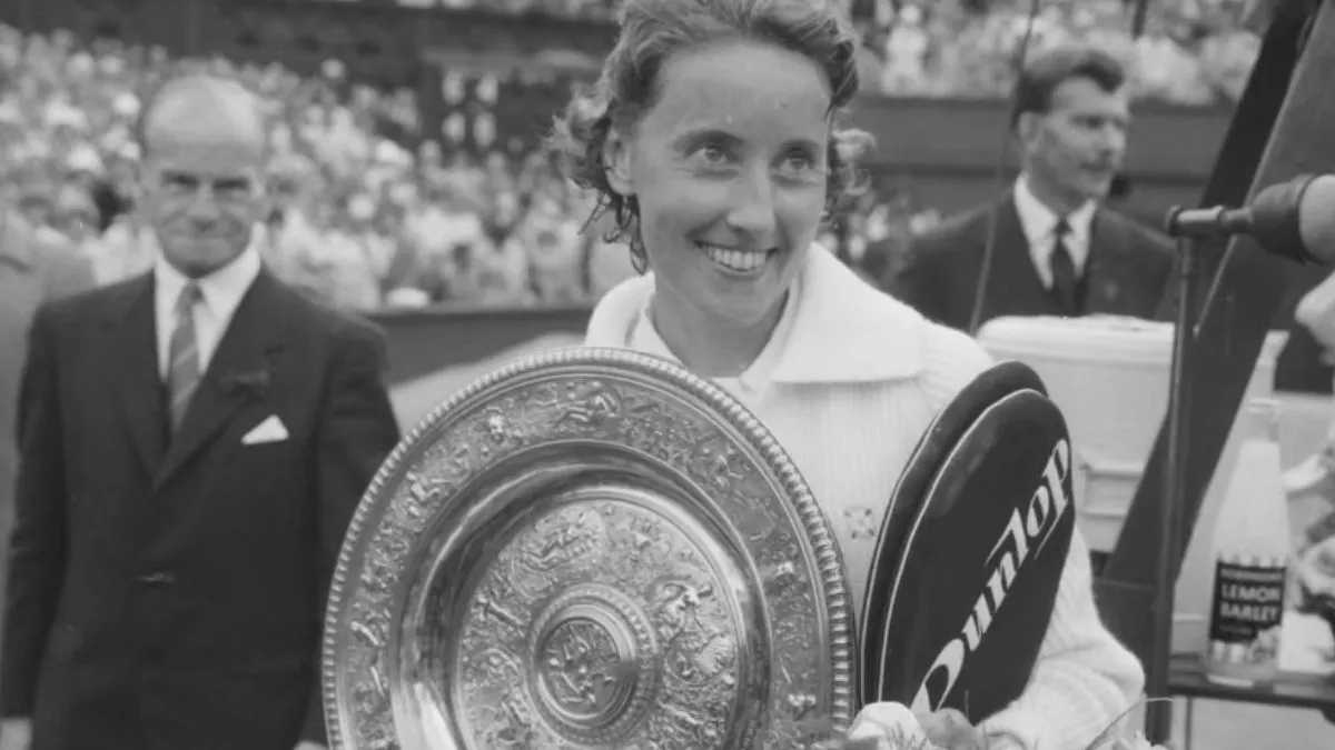 Wimbledon की सबसे उम्रदराज चैंपियन मार्टिमर का निधन