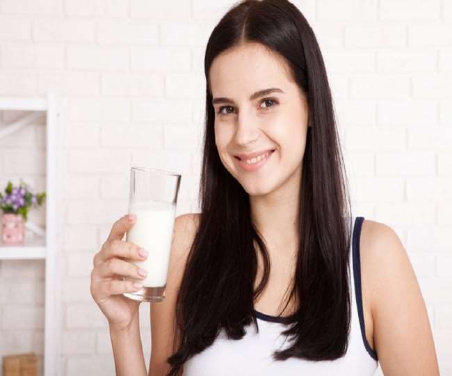 डायबिटीज के मरीज रोजाना इस समय करें दूध का सेवन, ब्लड शुगर रहेगा