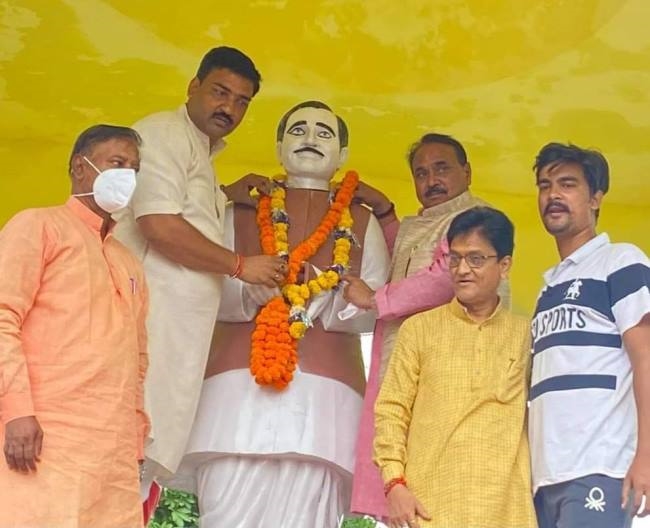 https://www.jagranimages.com/images/newimg/26092021/26_09_2021-25kan909_22055833_13826.jpg