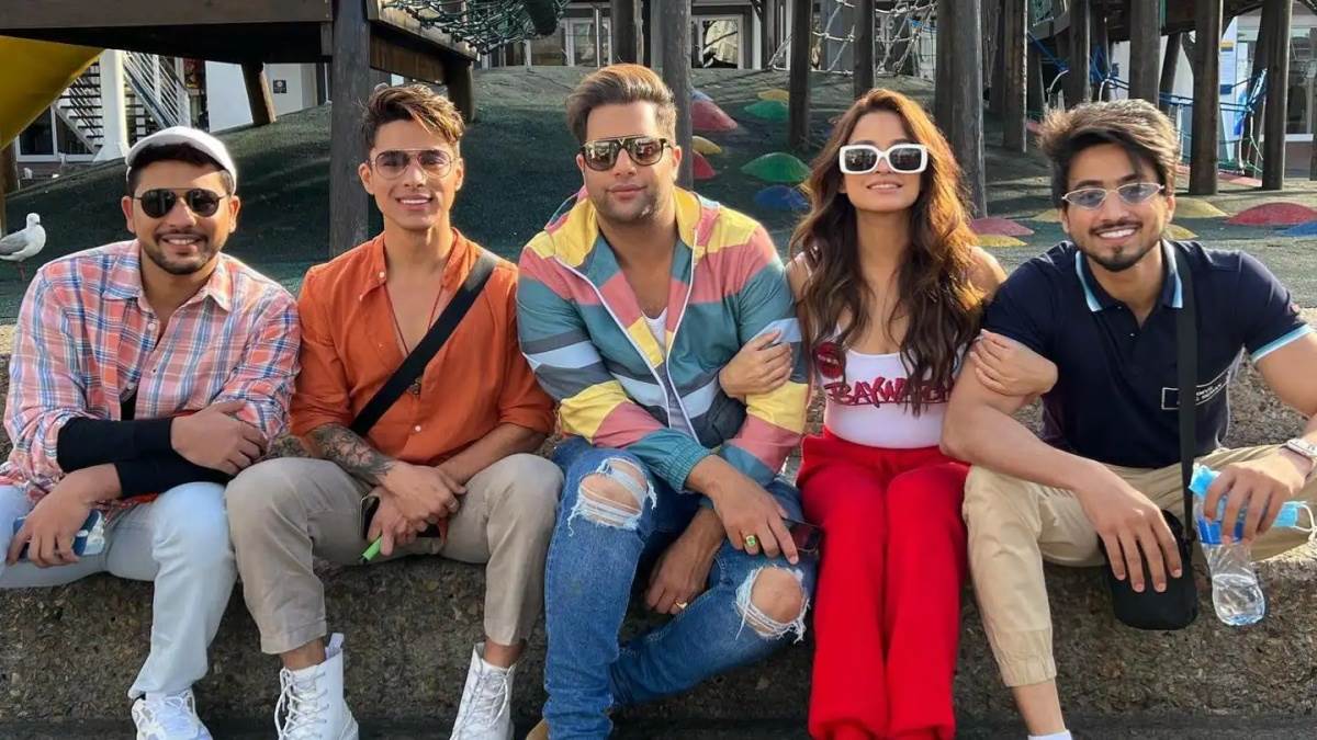rohit shetty offers film to the most loved contestant faisal shaikh faisu of khatron ke khiladi12
