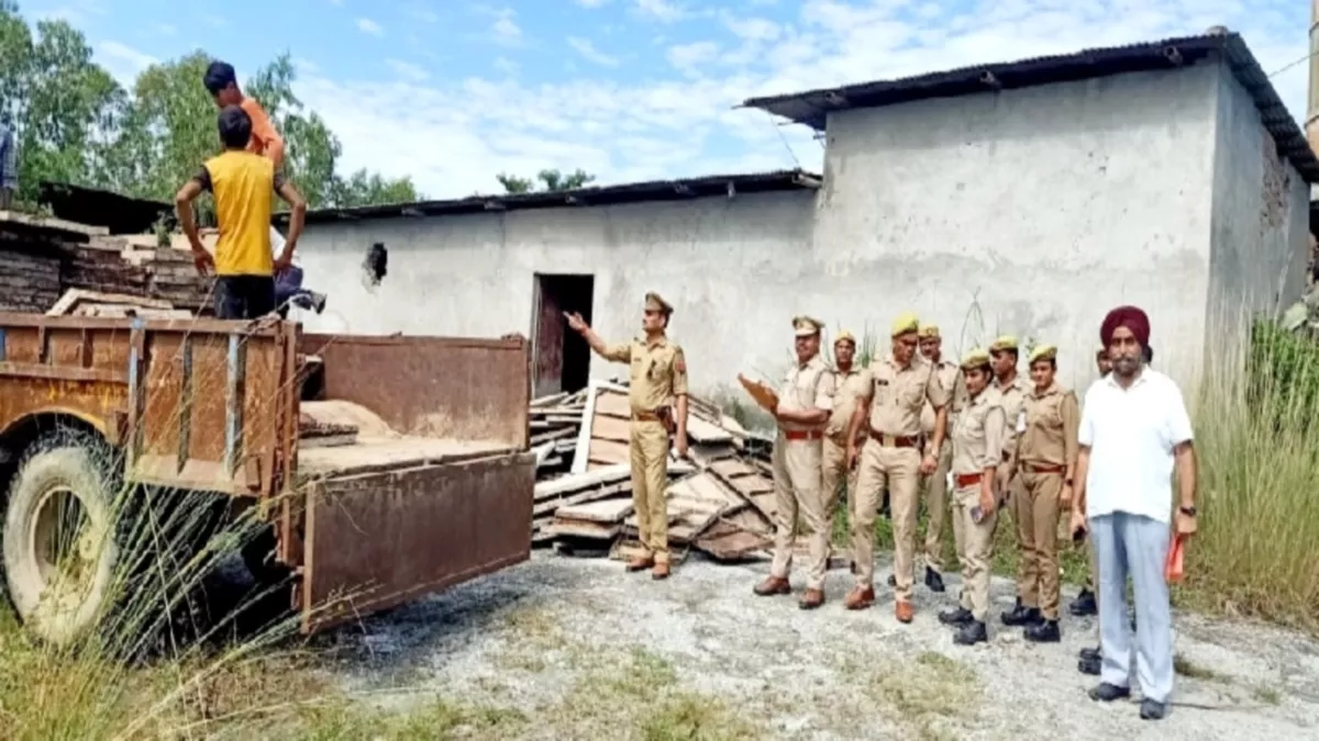 Saharanpur News: ग्लोकल यूनिवर्सिटी से चार करोड़ का सामान बरामद, पूर्व एमएलसी हाजी इकबाल की और बढ़ी मुसीबत