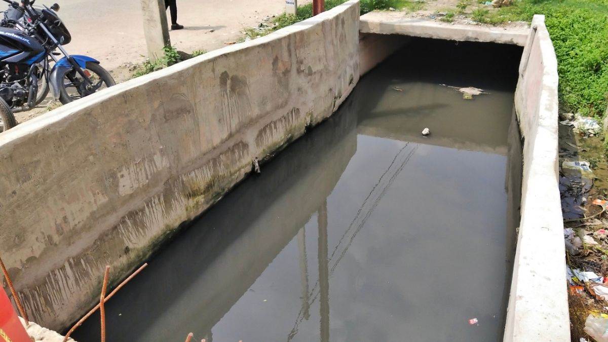 काम में देरी की वजह से भी शहर के लोग परेशान हो रहे हैं। फाइल फोटो