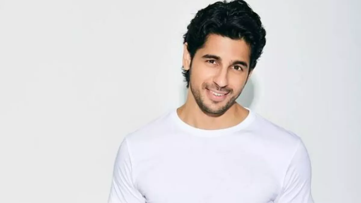 Sidharth Malhotra shared glimpse of shooting of cop web series Indian Police Force.