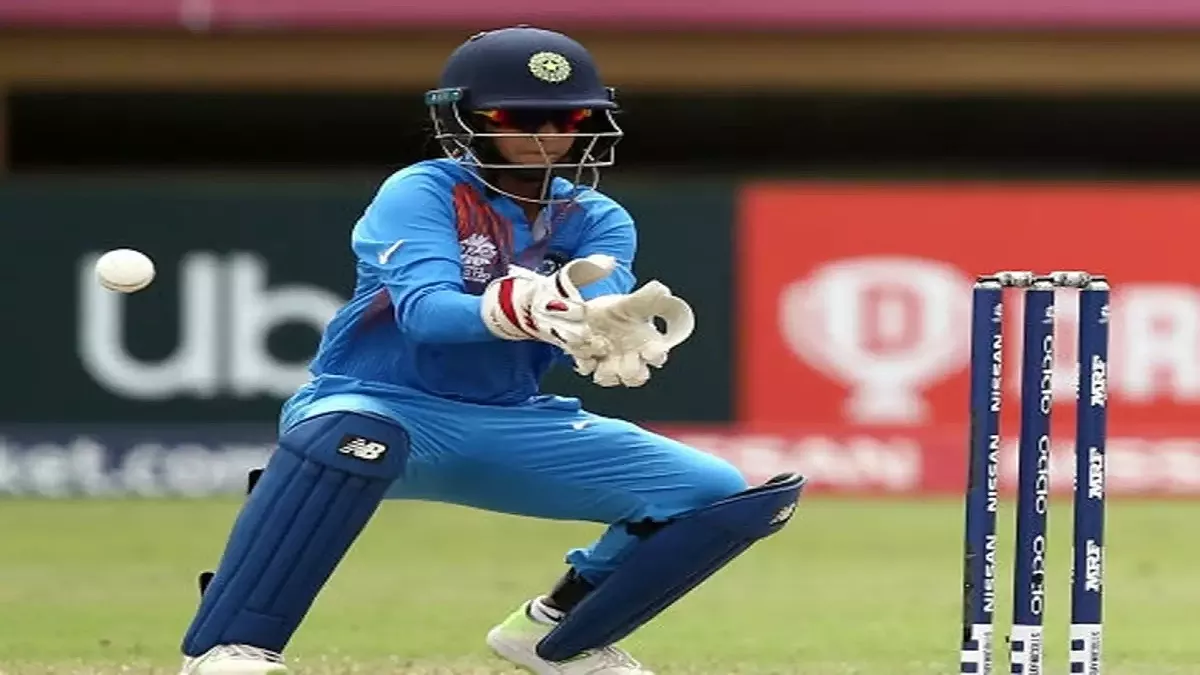 भारतीय महिला टीम की विकेटकीपर-बल्लेबाज तानिया भाटिया (एपी फोटो)
