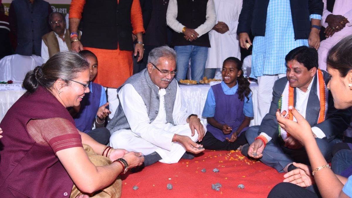 CG News 6 अक्टूबर से होगा छत्तीसगढ़िया ओलम्पिक का आगाज गांव के क्लब से लेकर राज्य स्तर तक होंगे पारंपरिक खेलों के आयोजन - Chhattisgarhia olympics to be organized ...