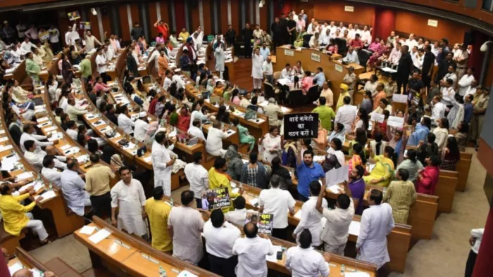 Delhi: MCD सदन में रमेश बिधूड़ी के खिलाफ रखा निंदा प्रस्ताव।