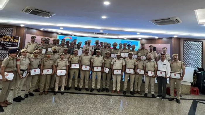 43 पुलिसकर्मियों को मिला दैनिक जागरण पुलिस प्राइड अवार्ड