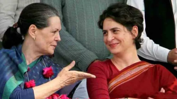 मां सोनिया के साथ छुट्टियां मनाने शिमला पहुंचीं प्रियंका गांधी, पुलिस ने घर के पास बढ़ाई सुरक्षा (फाइल फोटो)