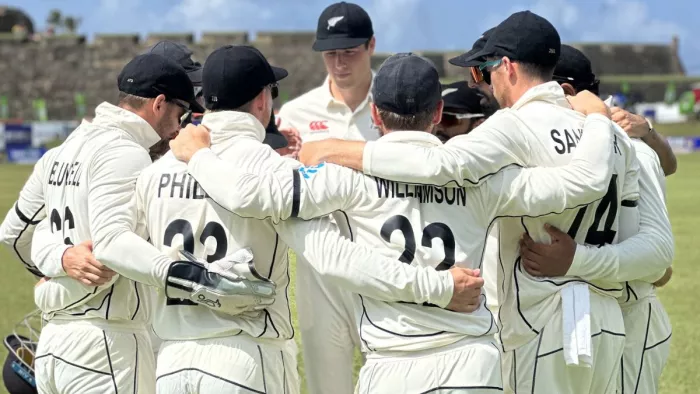 SL vs NZ 2nd Test: क्यों काली पट्टी बांधकर मैदान पर उतरे कीवी प्लेयर्स?