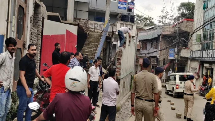 बिजली के बाद मंडी की जेल रोड मस्जिद के पानी का कनेक्शन भी काटा