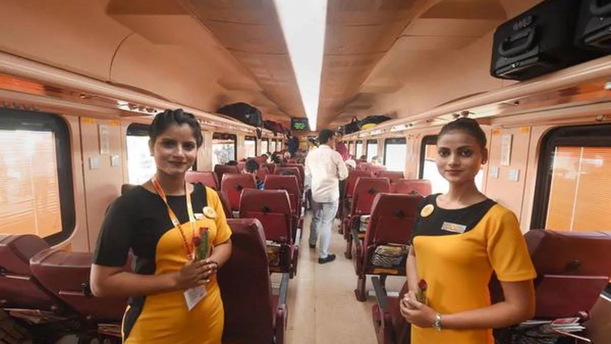 https://www.jagranimages.com/images/newimg/26092025/26_09_2025-bharat_gaurav_train_24061217.jpg