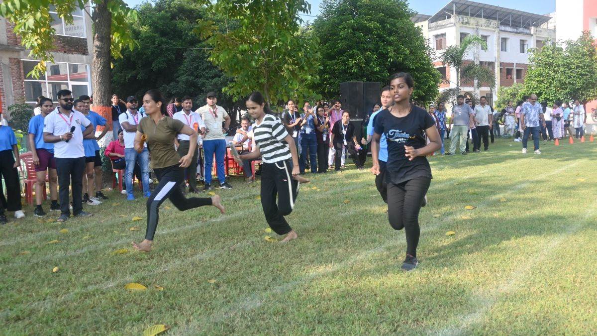 https://www.jagranimages.com/images/newimg/26092025/26_09_2025-gonda_lambi_kud_24060951.jpg