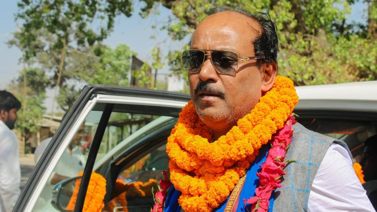 https://www.jagranimages.com/images/newimg/26092025/26_09_2025-gulab_yadav_24061160.jpg