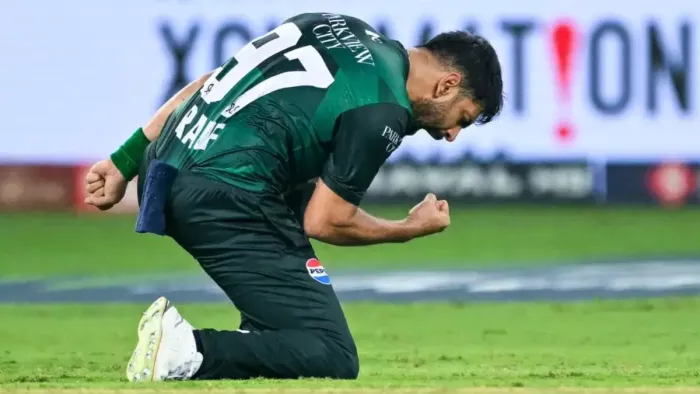 हारिस रऊफ पर आईसीसी ने की कार्रवाई। फोटो- ESPN