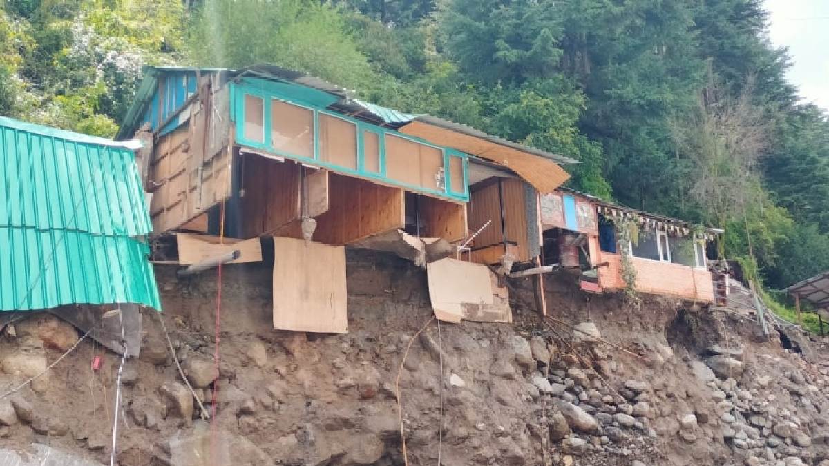 https://www.jagranimages.com/images/newimg/26092025/26_09_2025-kullu_news_2_24060873.jpg