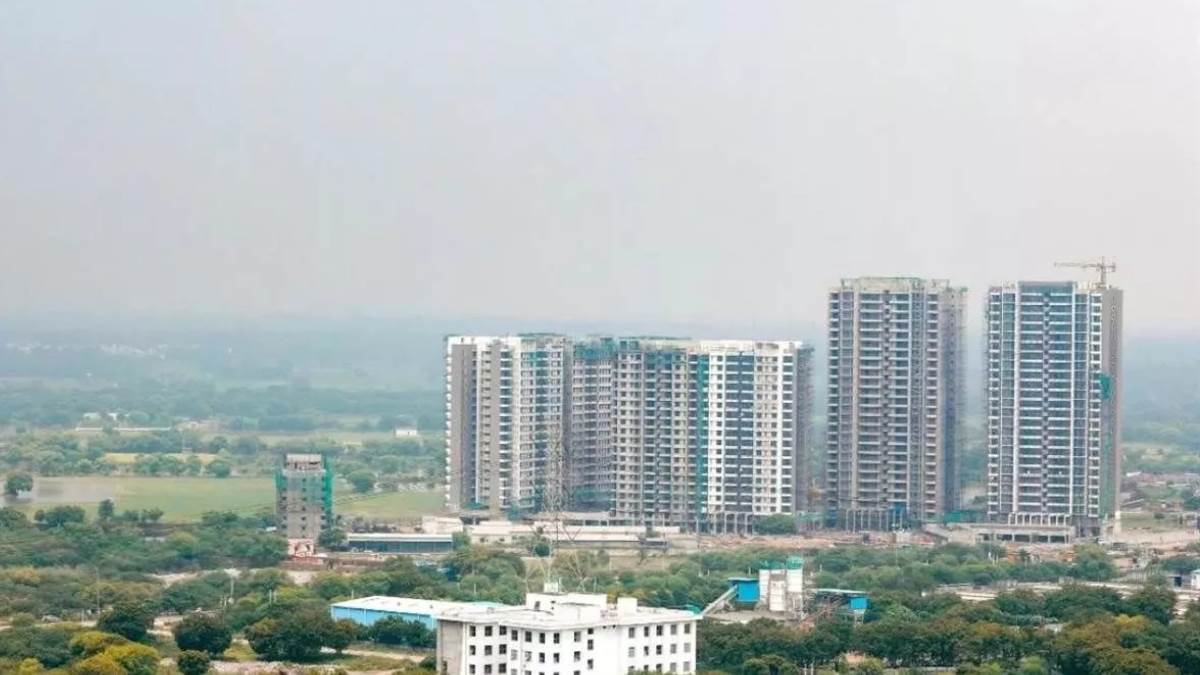 https://www.jagranimages.com/images/newimg/26092025/26_09_2025-noida_2_24060302.jpg