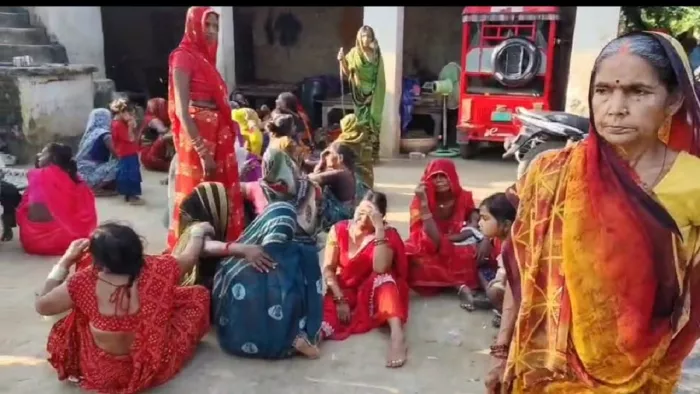 प्रतापगढ़ के मानधाता में पति ने अपनी पत्नी की बेरहमी से हत्या कर दी, पुलिस ने उसे गिरफ्तार किया।