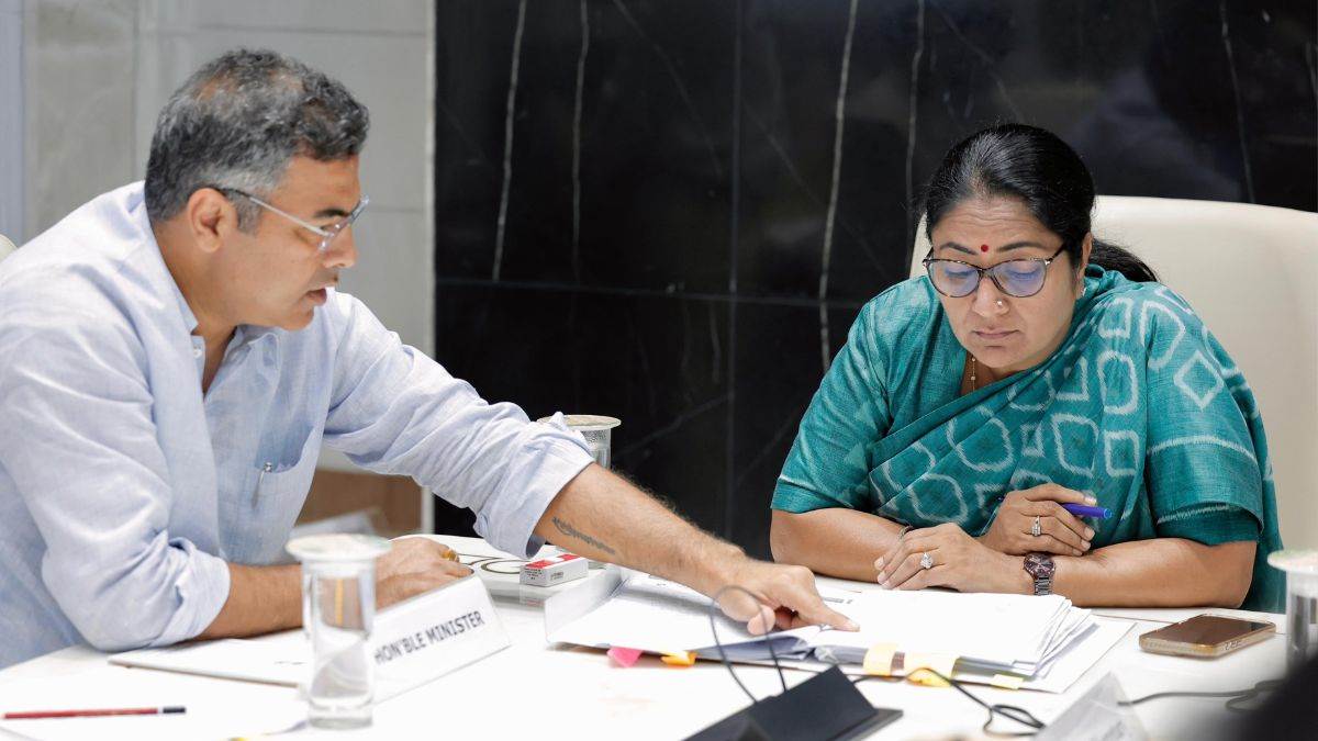 https://www.jagranimages.com/images/newimg/26092025/26_09_2025-pravesh-verma_24060870_16192315.jpg